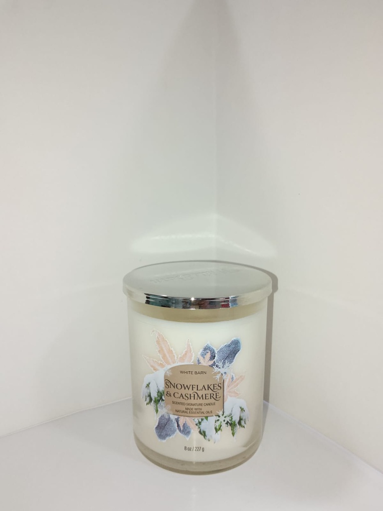 B&B Snowflakes & Cashmere Single Wick Candle